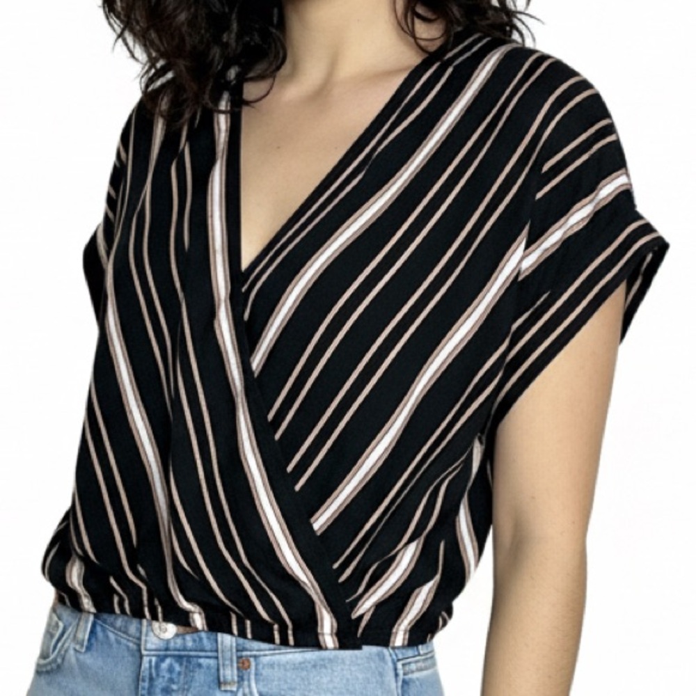 Xhilaration Surplice Wrap‎ Tie Back V-Neck Black pink Striped Blouse NWOT M